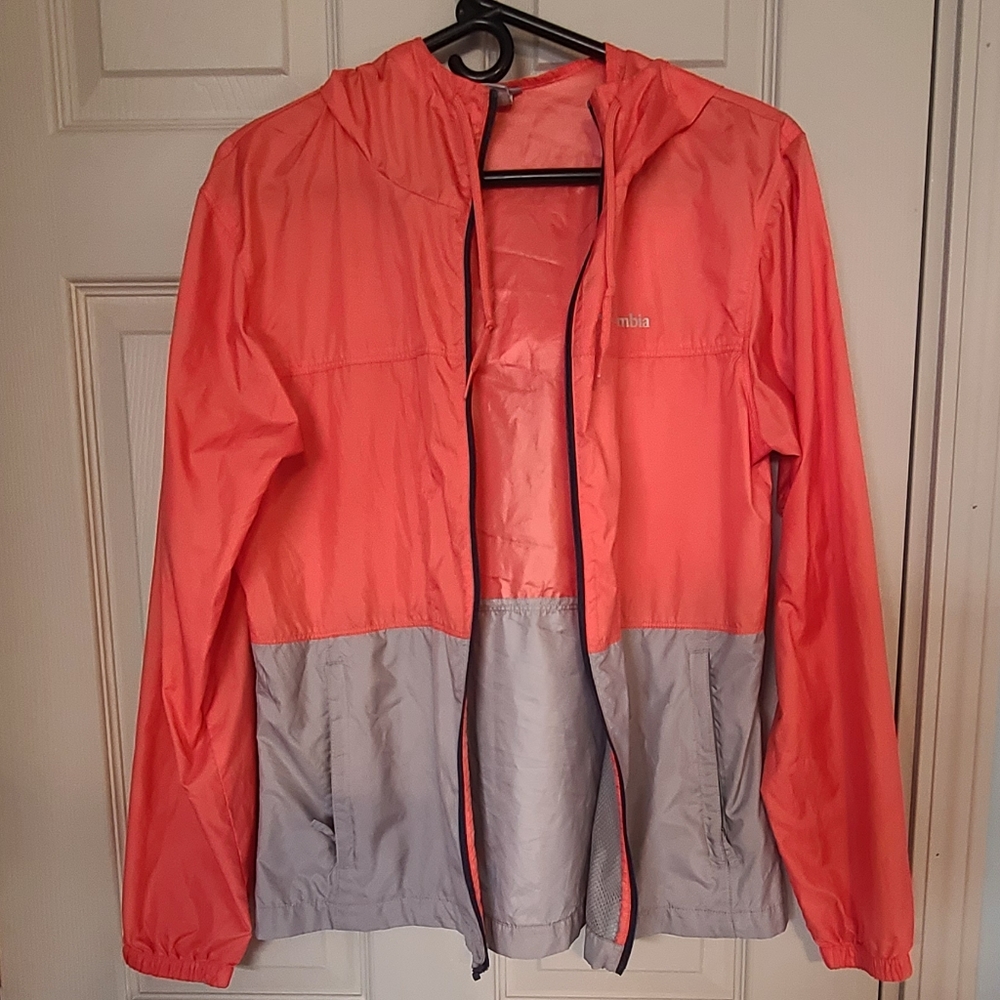 Columbia women's small Light weight jacket.